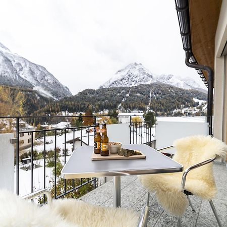 Chasa Capricornin Apartment Scuol Bagian luar foto